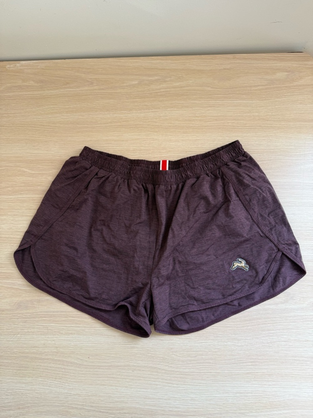 tracksmith session running shorts medium maroon activewear gym marathon pilates